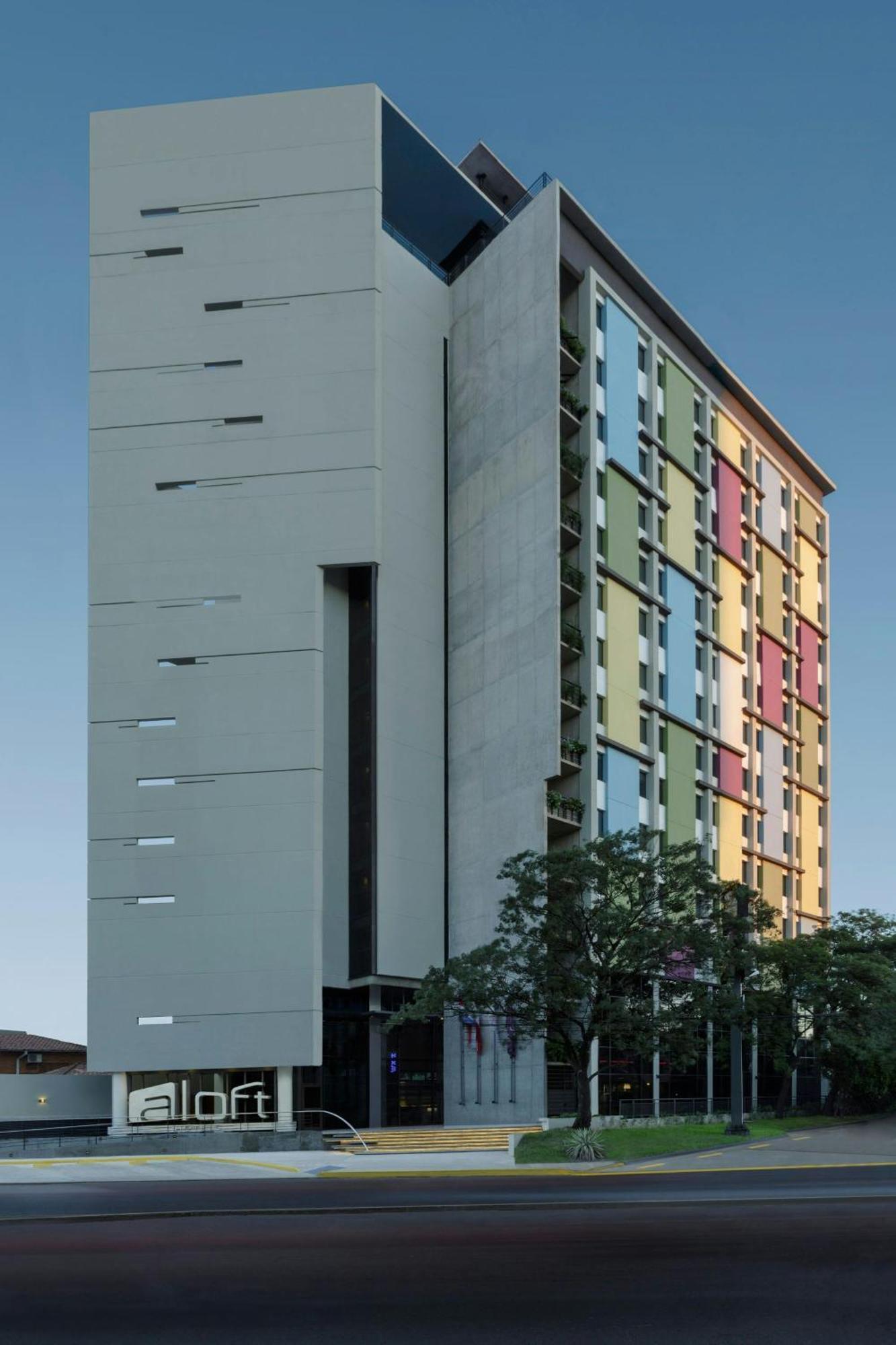 Отель Aloft Асунсьон Экстерьер фото
