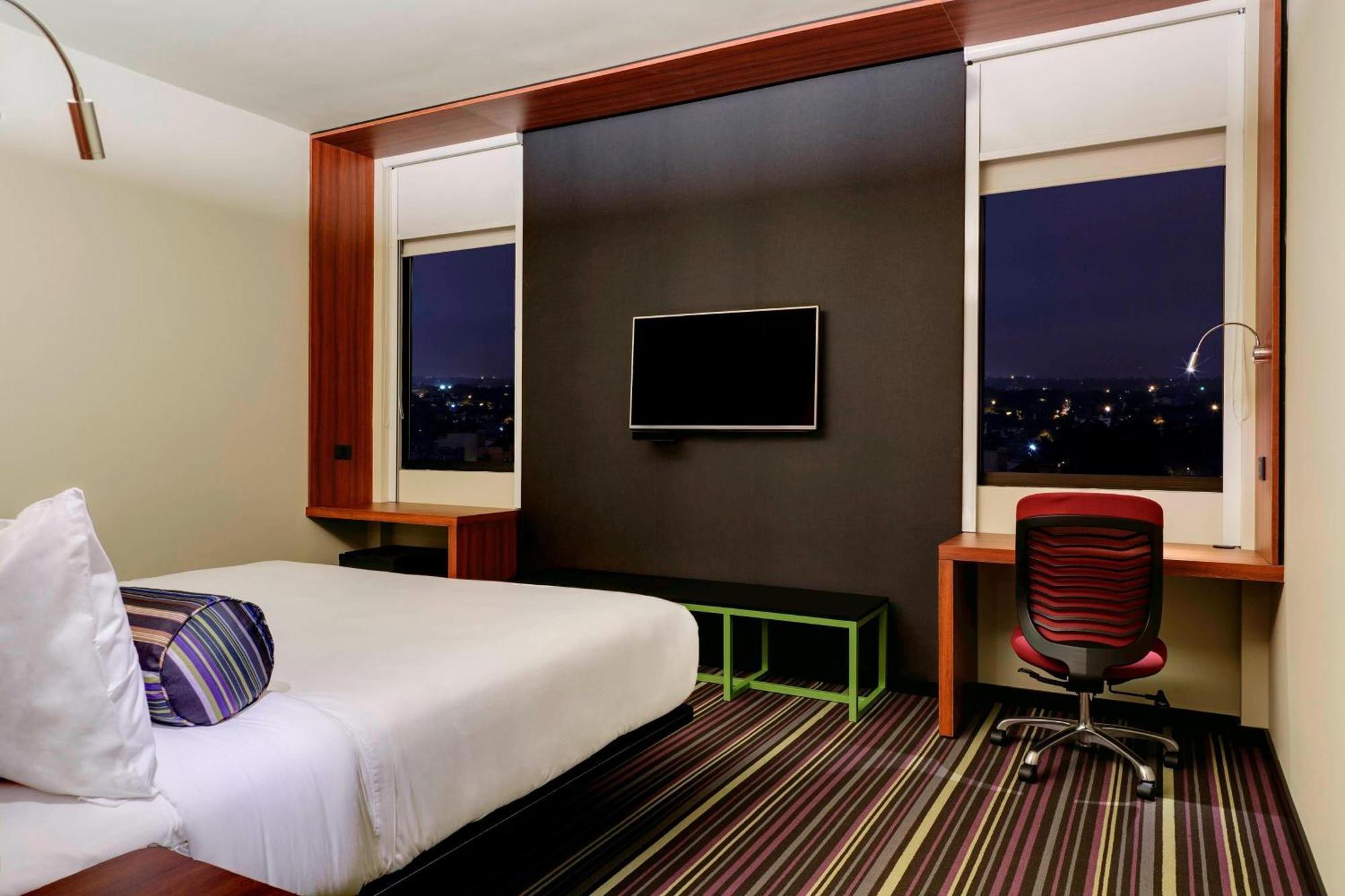 Отель Aloft Асунсьон Экстерьер фото